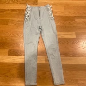 Akira high waist stretchy skinny jeans